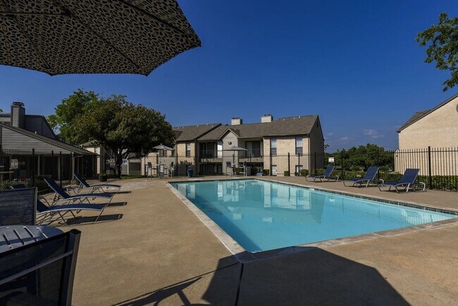 Building Photo - 9971 Quail Blvd