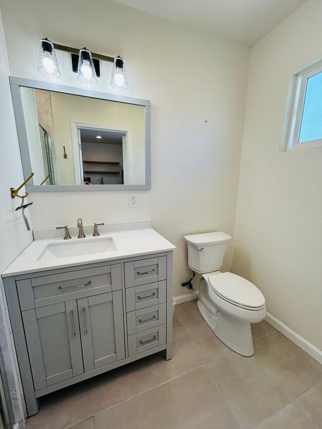 Building Photo - 4432 Falcon Ave