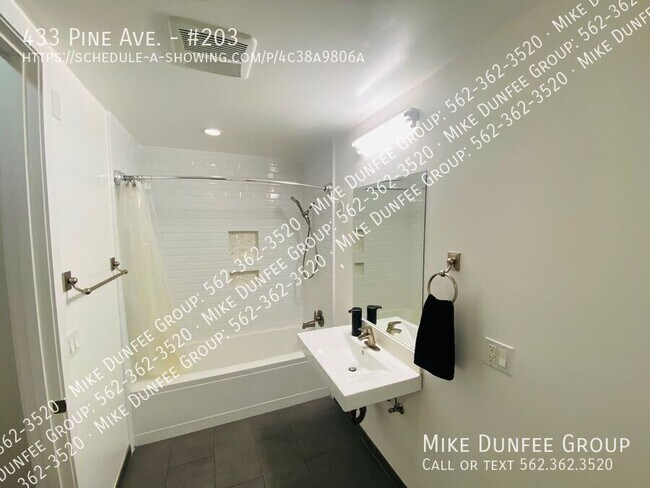 Building Photo - 433 Pine Ave