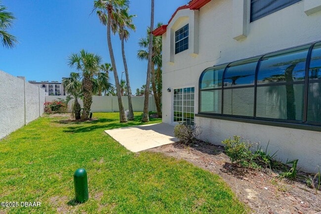 Building Photo - 200 Florida Shores Blvd