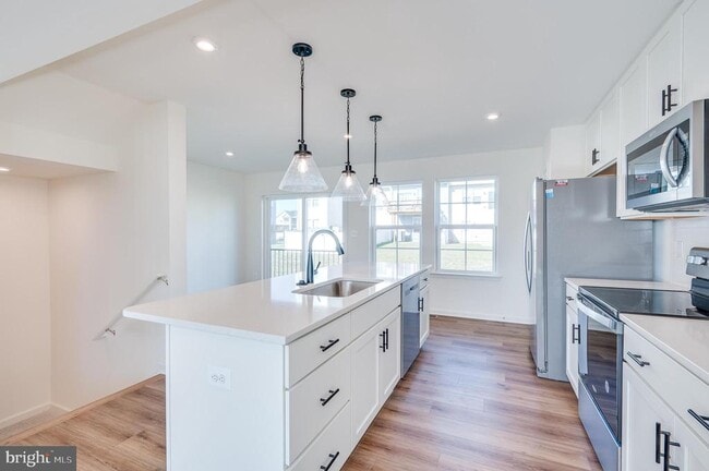 Building Photo - 115 Tuxford Rd