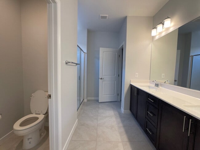 Building Photo - 4 BED 2 BATH 2 CAR GARAGE SINGLE STORY SINGLE FAMILY HOME w/ PAVED BACKYARD IN CADENCE COMMUNITY,...