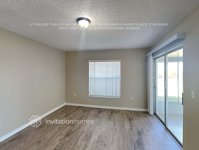 Building Photo - 2311 Hamlin Trail