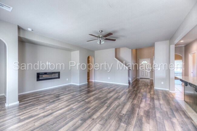 Building Photo - For Lease | Bixby | $3600 Rent | Available...