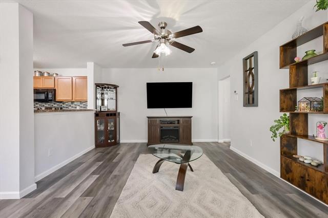 Building Photo - 10718 Edgewest Terrace