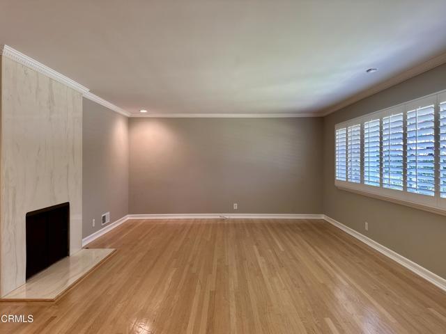Building Photo - 1535 Glenmont Dr