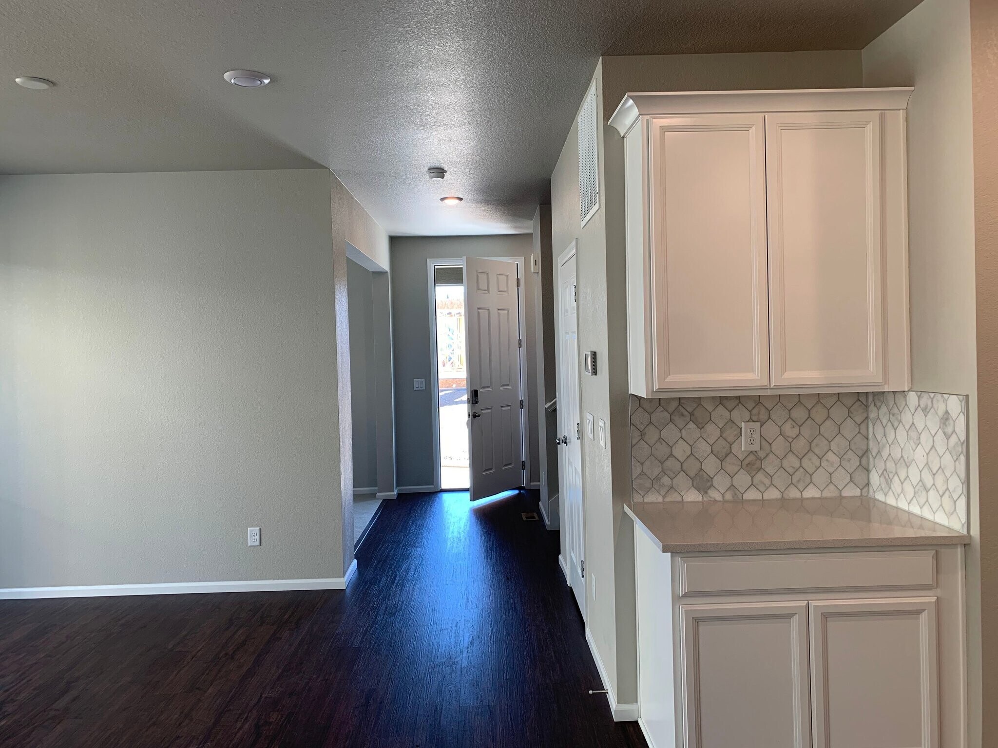 Building Photo - 7164 Bedlam Dr