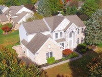 Building Photo - 47498 Fox Run Dr