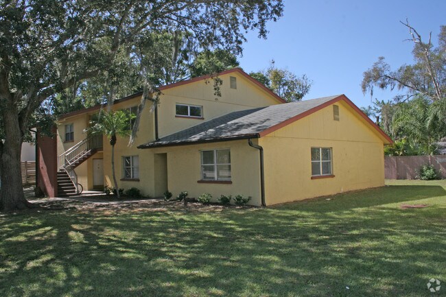 Building Photo - 251 N Tuttle Ave