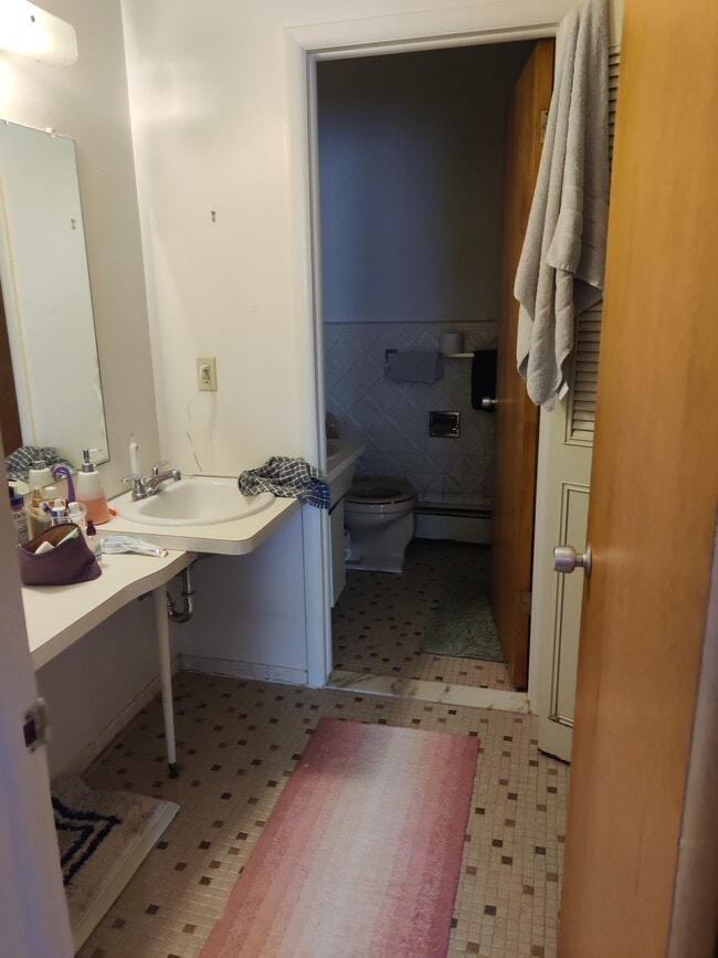 Building Photo - 1237 Island Dr