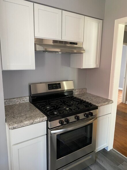 Building Photo - 11448 Columbia