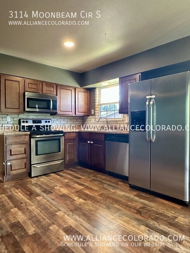 Building Photo - 3114 Moonbeam Cir S