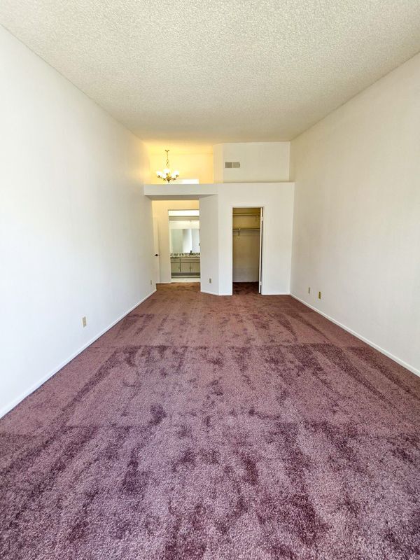 Building Photo - 980 Oakland Hills Dr