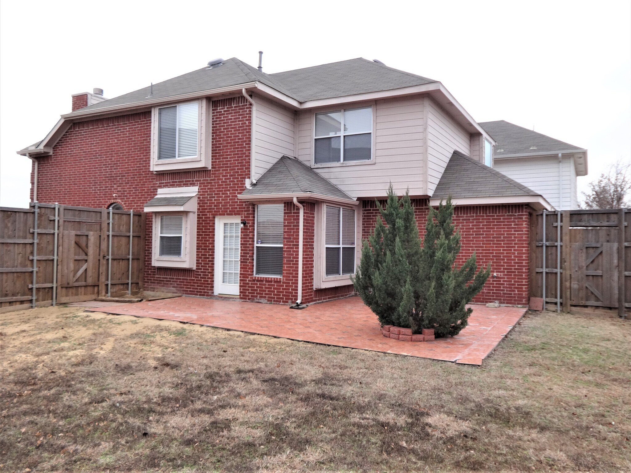 Building Photo - 1809 Mapleleaf Dr