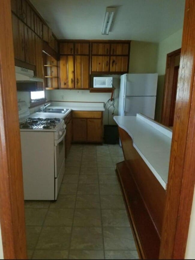 Building Photo - 1969 Mark Trail