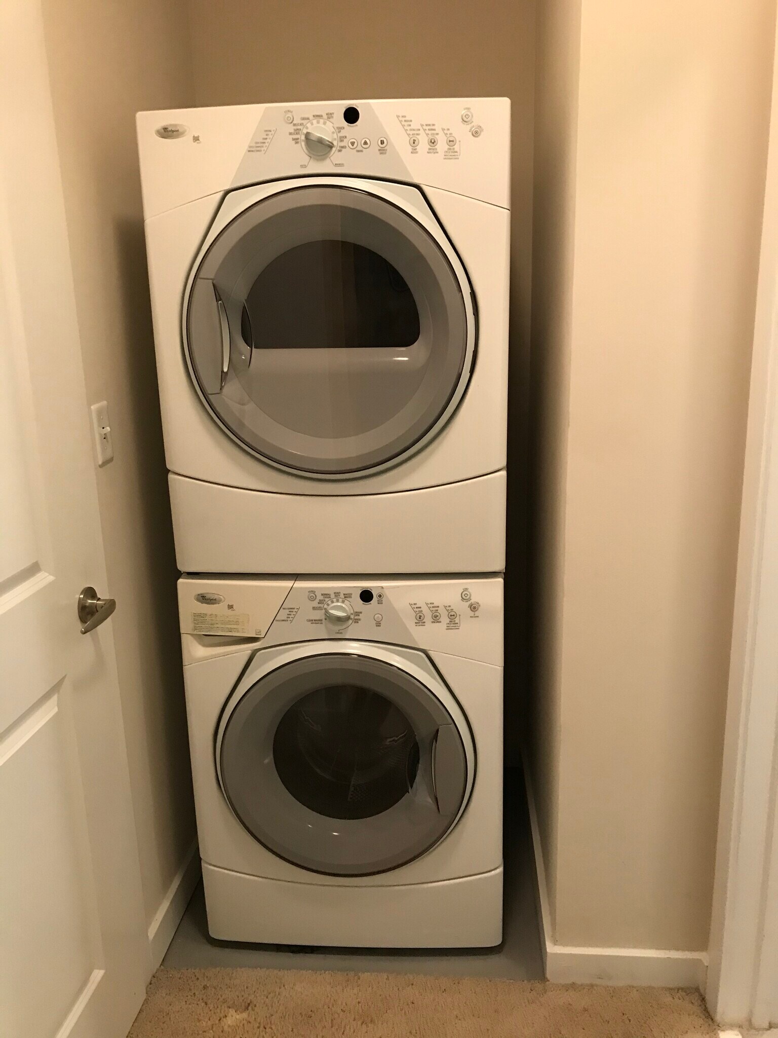 Washer & Dryer - 400 W Peachtree St NW