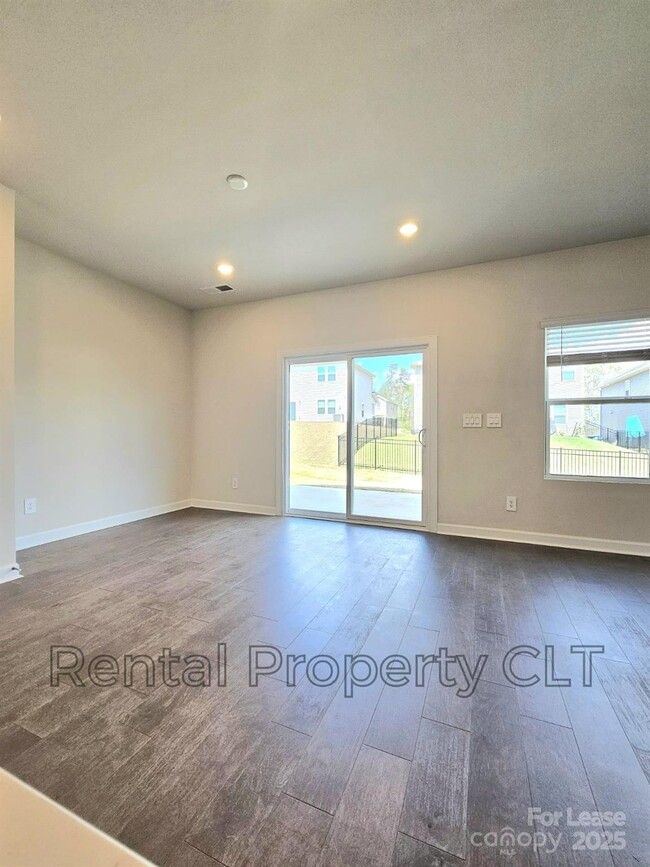 Building Photo - 157 Shepherds Lndg Dr