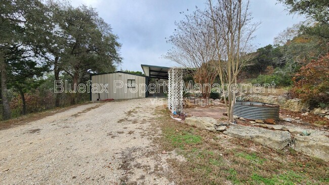 Building Photo - 18589 Bandera Rd