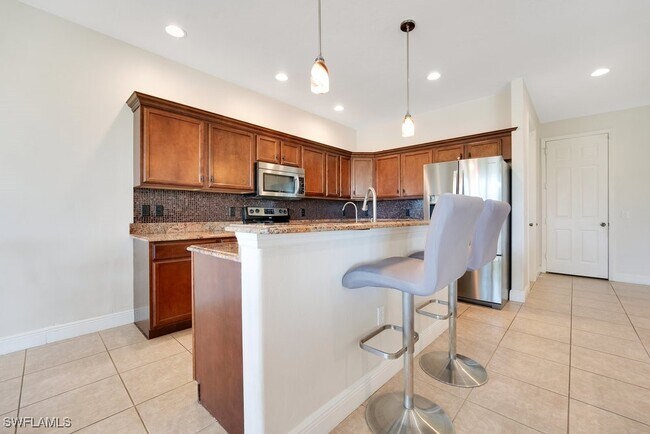 Building Photo - 2532 Sutherland Ct