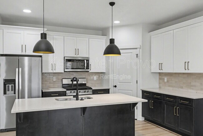 Building Photo - 4152 E Bonne Vista Dr