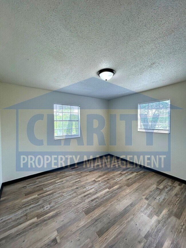 Building Photo - House with basement garage!
