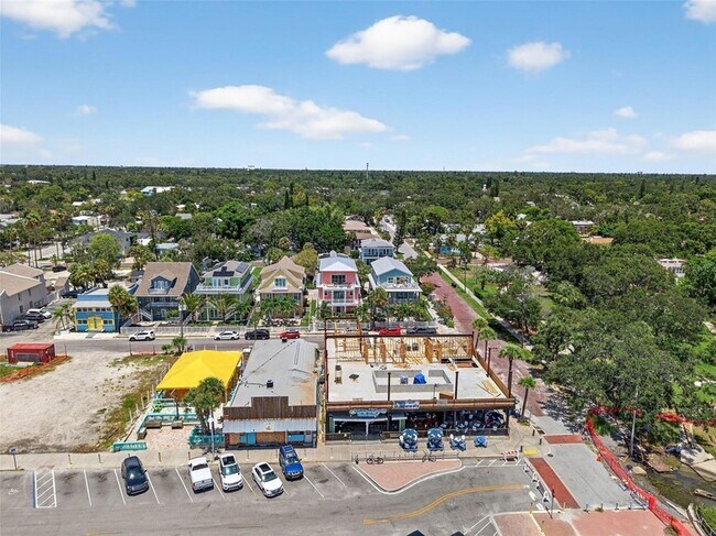Building Photo - 5416 Delette Ave S