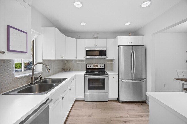 Building Photo - 2671 Boundbrook Blvd