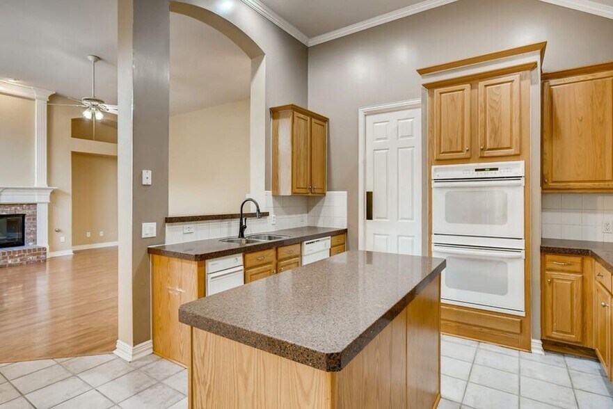 Building Photo - 1766 Montura Ln