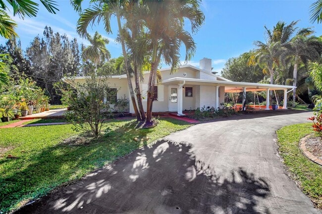 Building Photo - 100 N Hibiscus Ct
