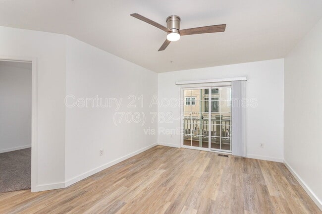 Building Photo - 22824 Ferncrest Terrace