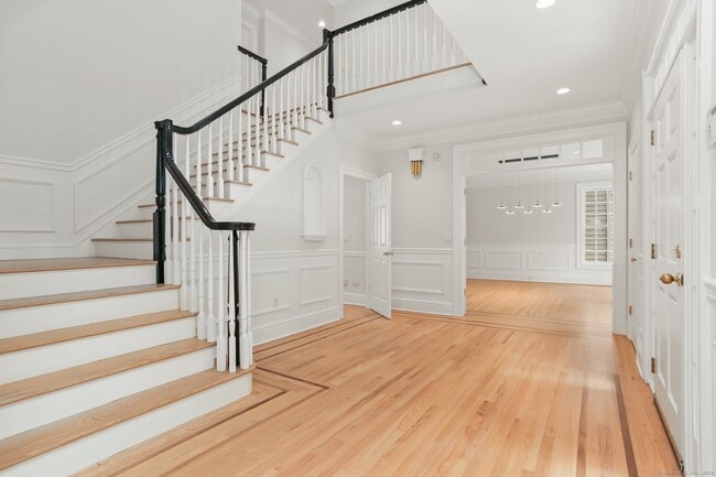 Building Photo - 5 Winthrop Hill