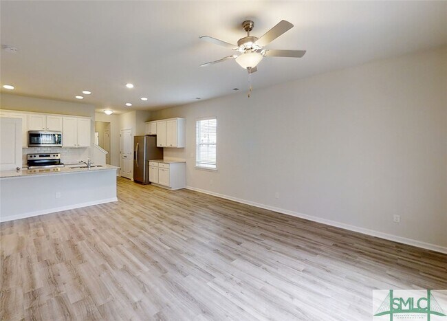 Building Photo - 106 S Trl Wy