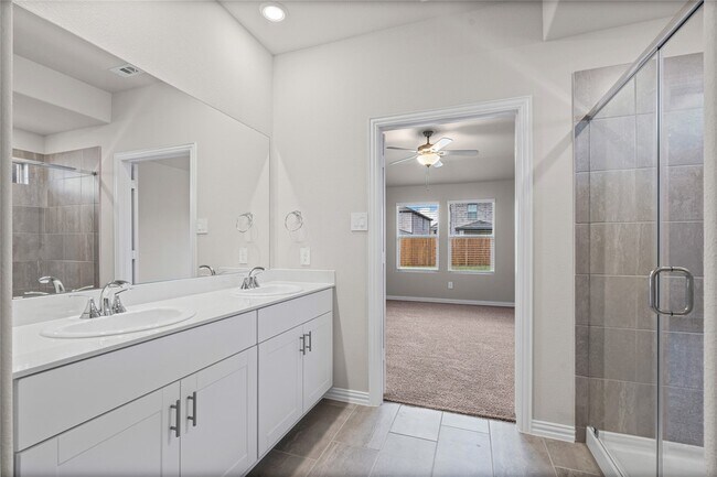 Building Photo - 416 Stagg St