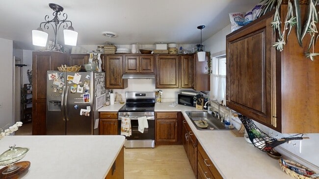 Building Photo - 1003 S 7th St