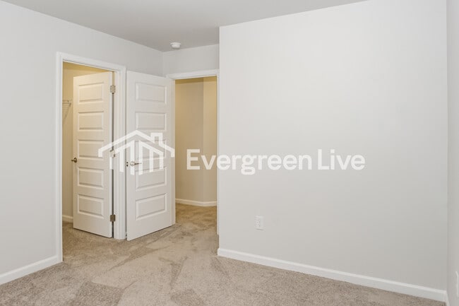 Building Photo - 226 Exeter St