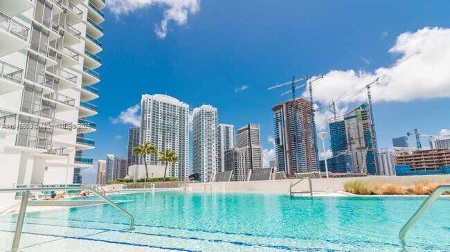 Building Photo - 350 S Miami Ave