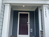 Building Photo - 1423 Jay Rd