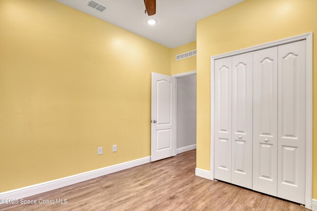 Building Photo - 4318 Lago Vis Dr