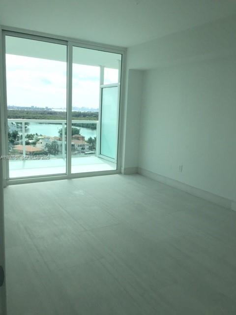 Building Photo - 400 Sunny Isles Blvd