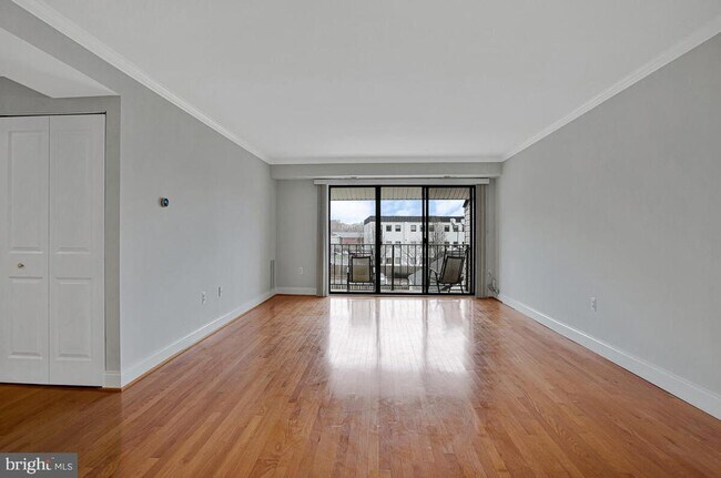 Building Photo - 2572 Riva Rd