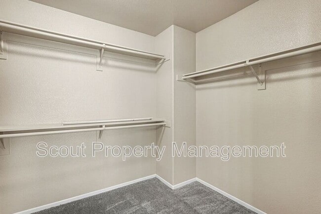 Building Photo - 30783 Medinah Way