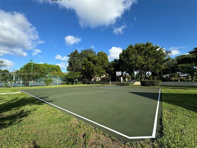 Building Photo - 301 Gardens Dr