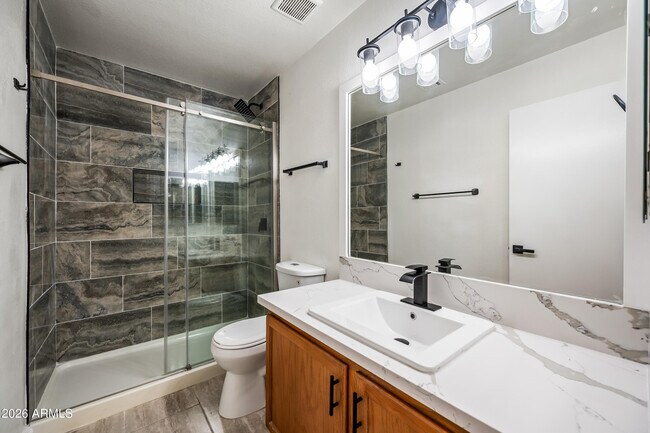 Building Photo - 10614 W Crimson Ln