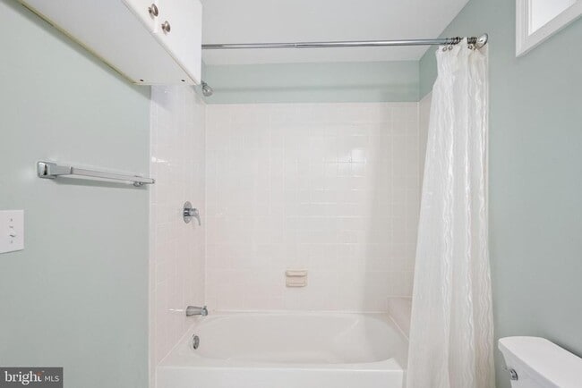 Building Photo - 47118 Garrett Pl