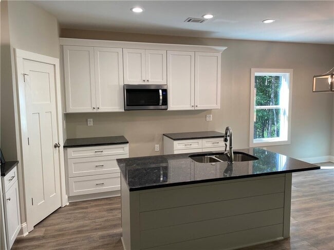 Building Photo - 782 Crooked Creek Dr