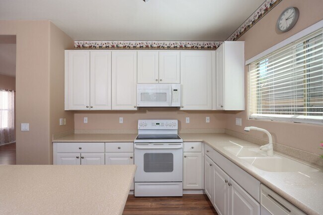 Building Photo - 40404 W Molly Ln