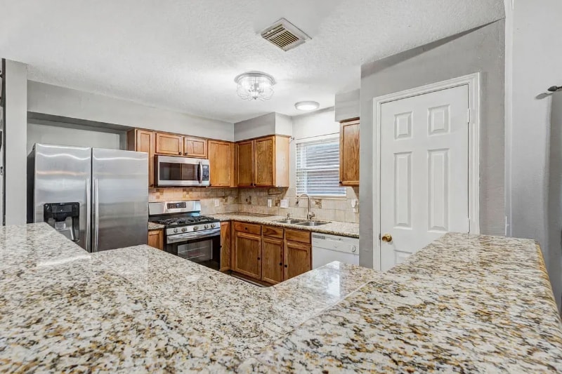 Building Photo - 19310 Wading River Dr