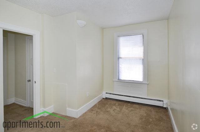 Bedroom - Dana Square