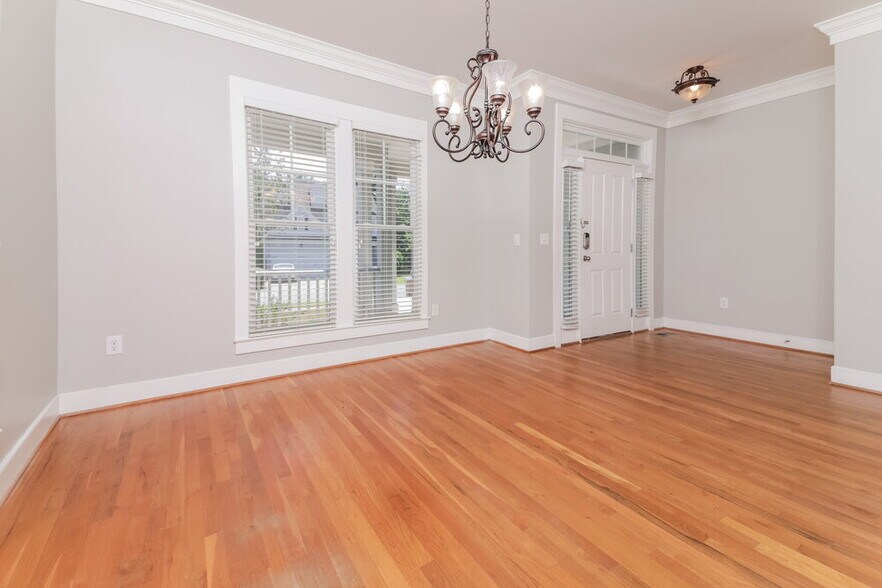 Building Photo - 852 Stroud Cir