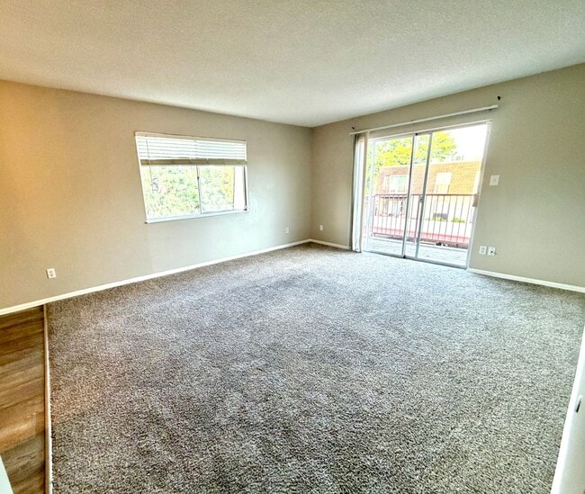 Building Photo - Quiet & Private Condo Retreat in the Heart...